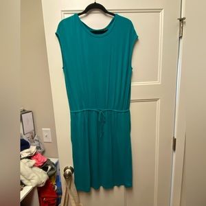 Banana republic simple sleeveless dress, sz L